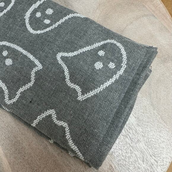 Halloween Ghosts Cupcakes & Cashmere Ghost Kitchen Towel Set White On Gray New - Picture 7 of 12